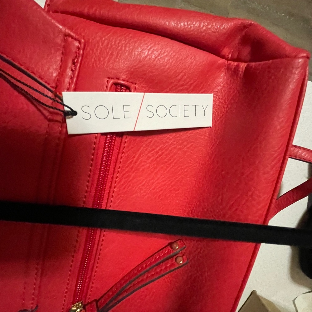Sole society purse